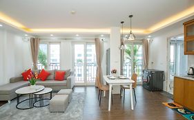Sumitomo Tower-1 Bed Apartment & Hotel
